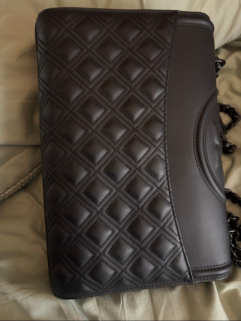 Black Quilted Leather Bag - Picture 13 of 14